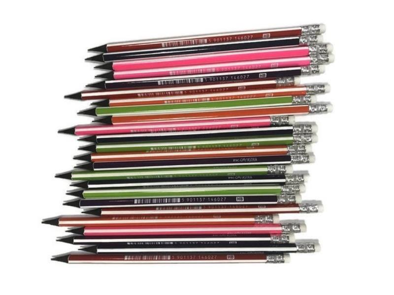 ASTRA OŁÓWEK GRAFITOWY Z GUMKĄ 